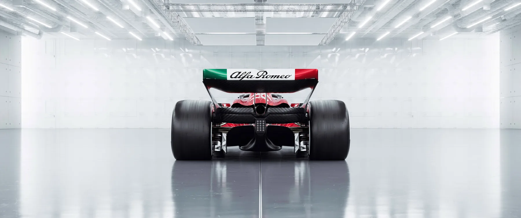 Alfa Romeo F1 Trasera Estudio