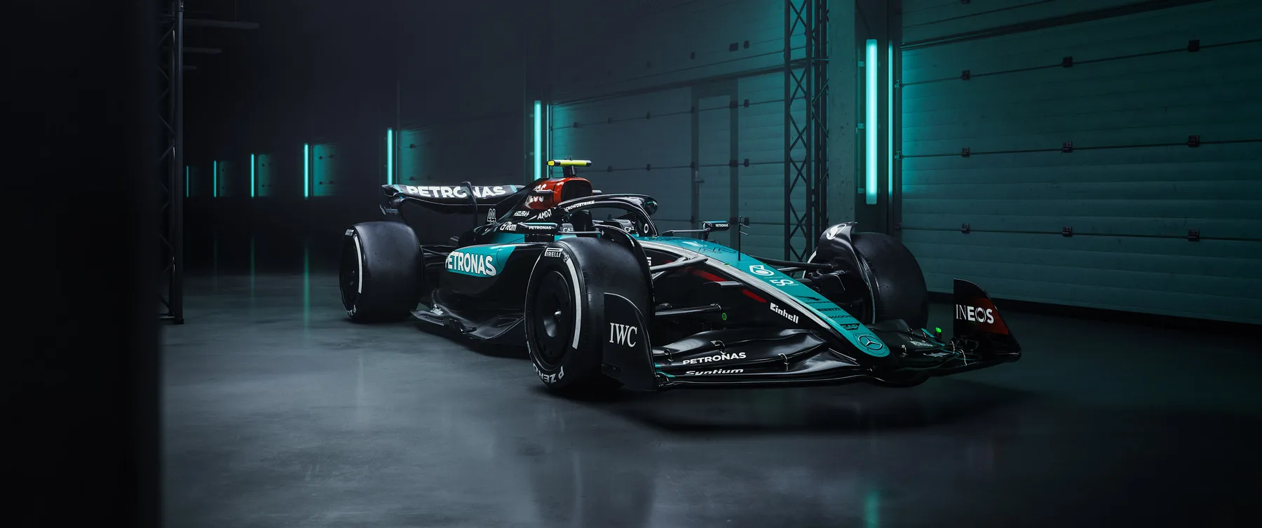 Mercedes AMG Petronas F1 Vista 3/4