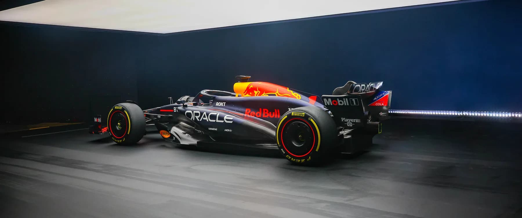 Red Bull Oracle F1 Trasera Lateral