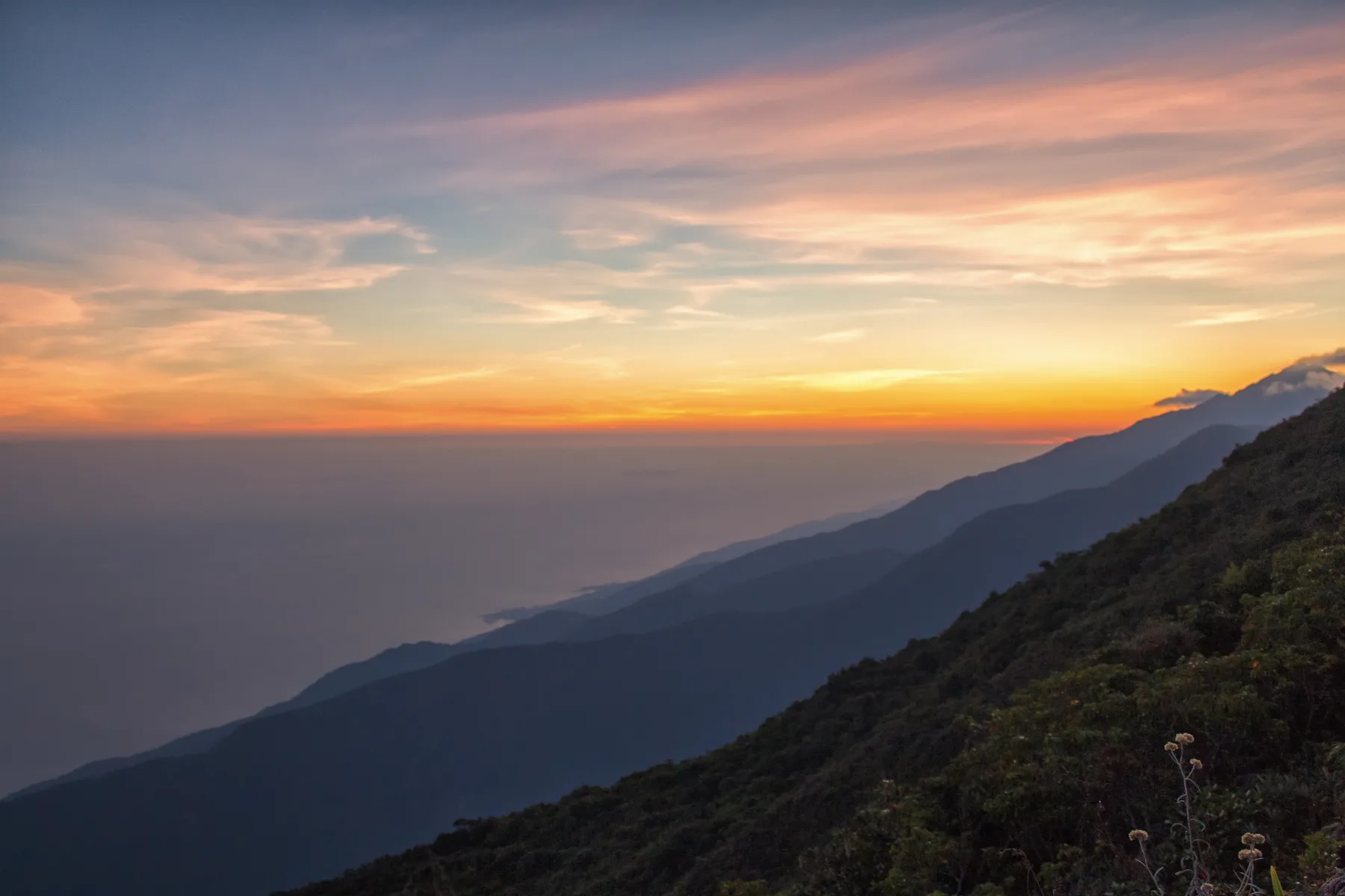 El Avila Atardecer en la Cordillera