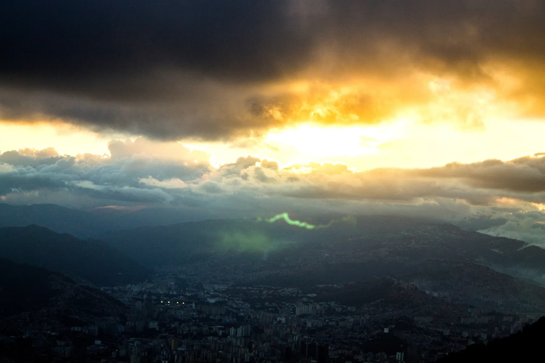 Cerro El Avila al Atardecer